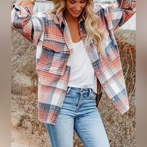 Boutique Women’s Acoa Plaid Shacket Size Large